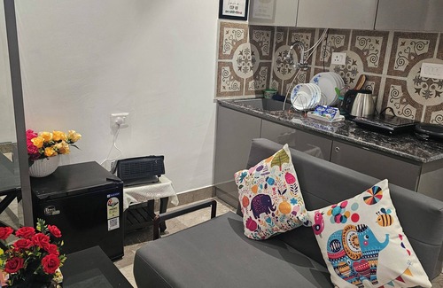 Chandigarh Apartment | Bliss Stay-bedroom apartment with AC, WiFi in fantastic Zirakpur