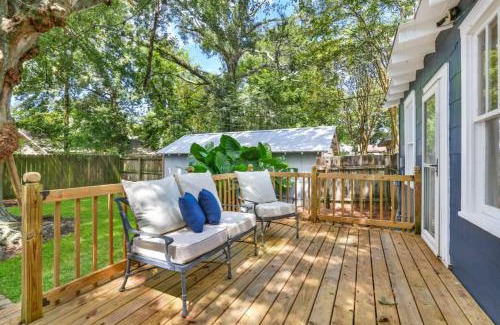 Mid City South House | Blissful Blue Bungalow in the Heart of Baton Rouge