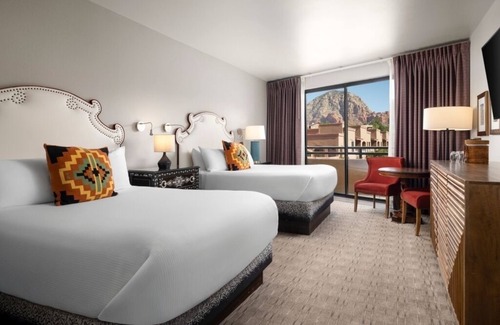 West Sedona Hotel | Blissful Room Perfect for Adventure Seekers Near Sedona