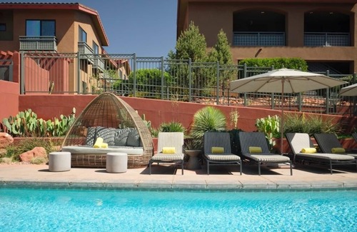 West Sedona Hotel | Blissful Room Perfect for Adventure Seekers Near Sedona