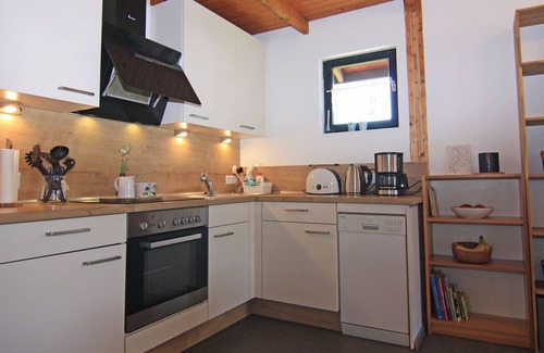 Damp House | Blockhaus, Damp