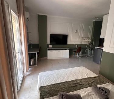 Komotini Apartment | Bloem