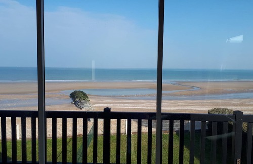 Blonville-sur-Mer Apartment | Blonville beautiful seafront apartment 10 minutes from Deauville
