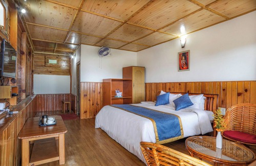 Almora Resort | Blossom Hideaway Kausani