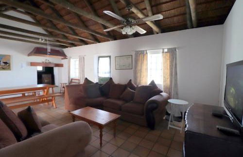 Arniston House | Blou Branders Kassiesbaai Arniston