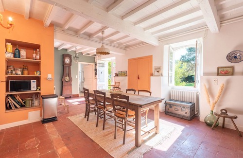 Malabat House | Blousson, long farmhouse in the Gers