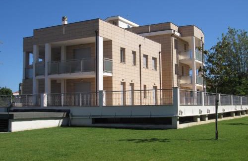 Albenga House | Bludamare