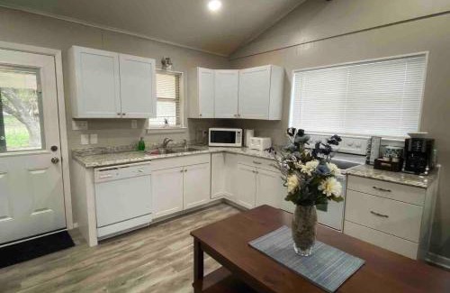 Bandera House | Blue Bird Cottage