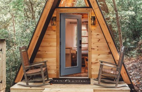 Rockbridge Apartment | Blue Brambler Glamping A-Frame