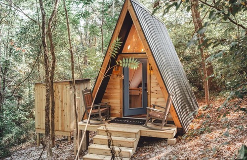 Rockbridge Apartment | Blue Brambler Glamping A-Frame