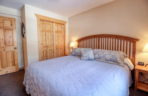 Leadville House | Blue Bucket 4B