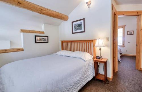 Leadville House | Blue Bucket 4B