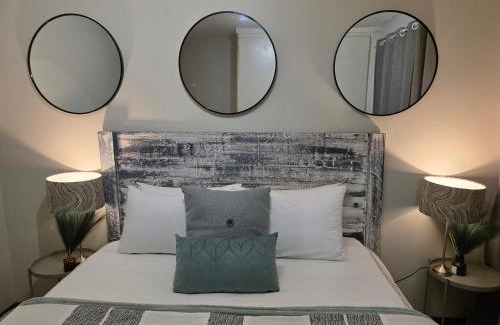 Moreleta Park Apartment | Blue Button