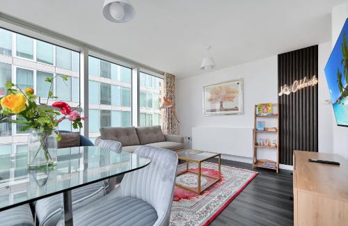 Central Milton Keynes Apartment | Blue Diamond