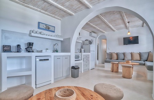 Antiparos House | Blue Dolphin Antiparos Villas and Suites