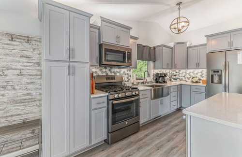 Bluffton Cottage | Blue Dune: A Dreamy Beach Cottage On The Muskegon Channel