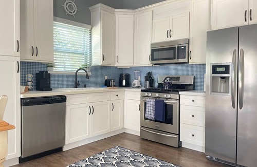 Nassau House | Blue Haven - Charming 3-bedroom house in lovely Nassau with WiFi, AC