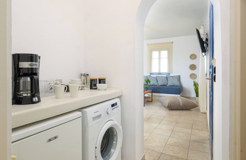 Agia Anna Apartment | Blue Heart Luxury Suites