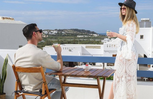 Agia Anna Apartment | Blue Heart Luxury Suites