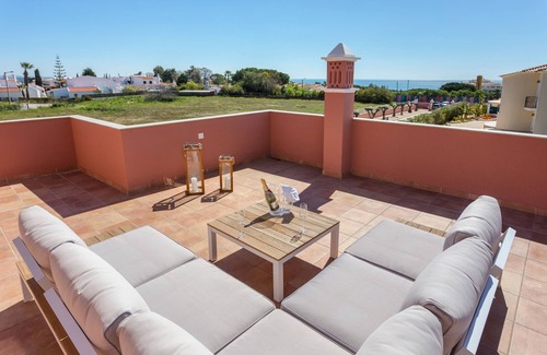 Alporchinhos Villa | Blue Heaven Luxury V5 with Private Pool