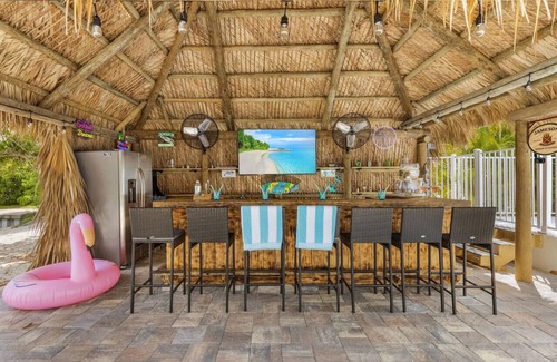Bokeelia House | Blue Heron * fish, boat, wine, dine, relax, repeat