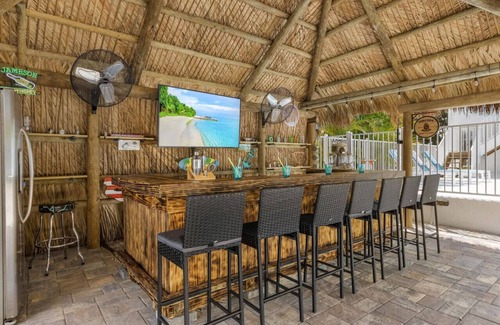 Bokeelia House | Blue Heron * fish, boat, wine, dine, relax, repeat