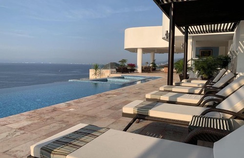 Puerto Vallarta Apartment | Blue Horizon