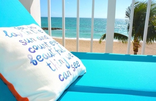 Nassau House | Blue Horizon Villa - Beachfront Villa, Gated Community