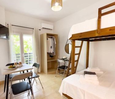 Ierissos Apartment | Blue Hotel Apartments