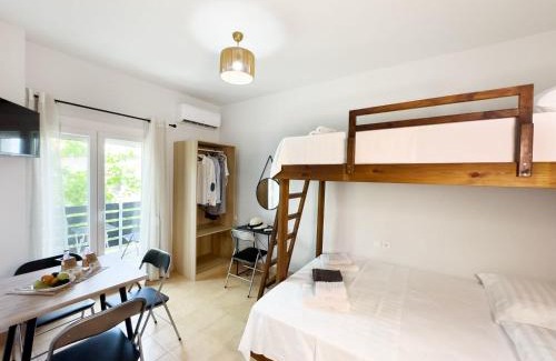 Ierissos Apartment | Blue Hotel Apartments