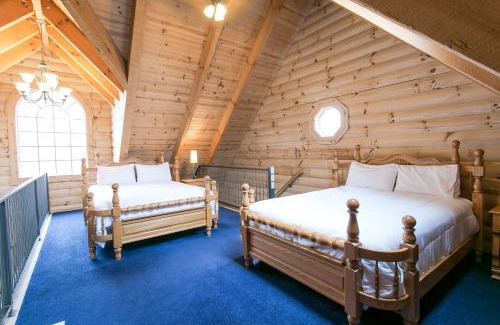 Millersburg House | Blue Jays Nest Cabin by Amish Country Lodging