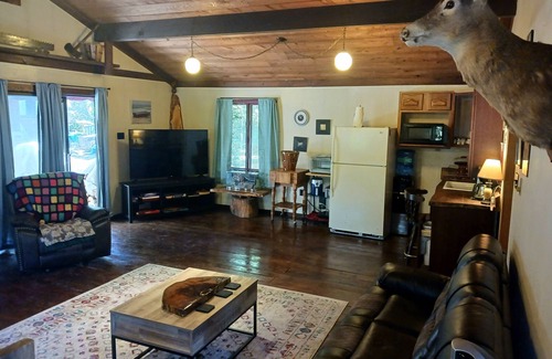 Queen House | Blue Knob Adventure Cabin Hike, Bike & Ski