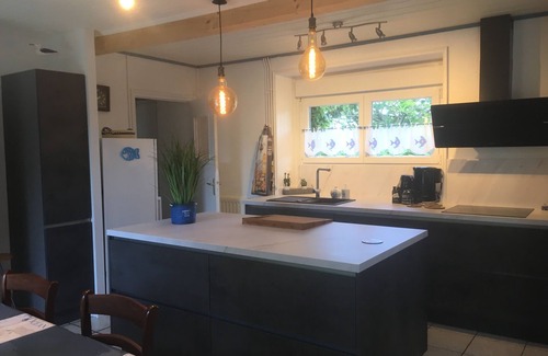 Penmarch House | Blue longere by the sea