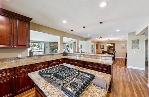 Tahoe Keys House | Blue Majestic: Tahoe Keys Waterfront 5BR Lake Tahoe Rental