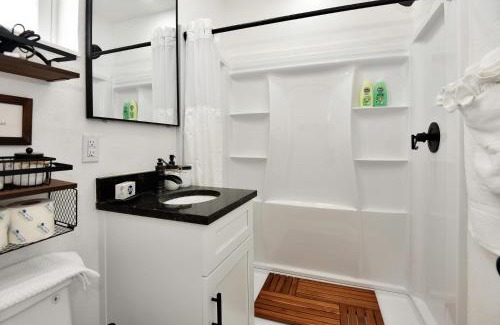 Daytona Beach Shores Hotel | Blue Mist Motel - Room # 5