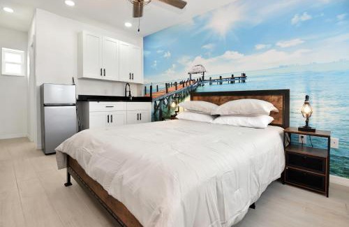 Daytona Beach Shores Hotel | Blue Mist Motel - Room # 5