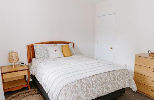Lake George Hotel | Blue Moon Motel