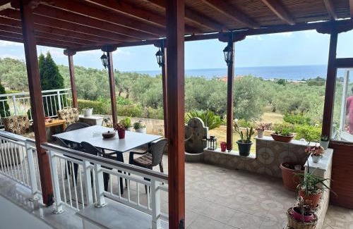 Makri Apartment | Blue Panorama Emerald