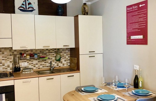 San Bernardino House | Blue Path Apartament