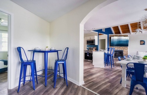 Morganton House | Blue Ridge Mountain Retreat | Sleeps 26 | Pool, Spa, Game Room | Family Reunions