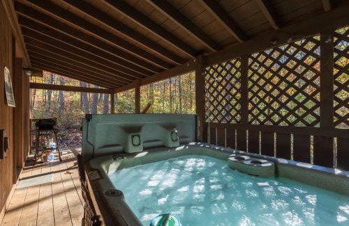 Logan House | Blue Rose Cabins - Naughty Pine Cabin