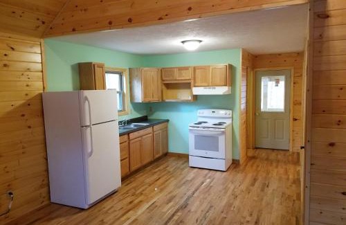 Logan House | Blue Rose Cabins - Naughty Pine Cabin
