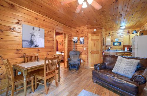 Logan House | Blue Rose Cabins - Pine Ridge Cabin