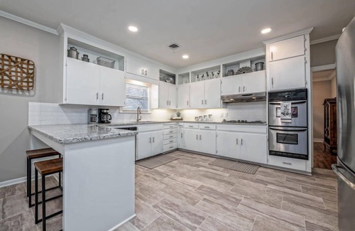 Waco House | Blue silo properties