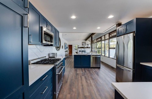 Torrance House | Blue Skies - Gorgeous sunsets off the dock!