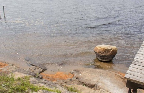 Baysville Cottage | Blue Sky Lodge - 3Br Muskoka Cottage w/ Dock, Great Swimming, Wi-Fi