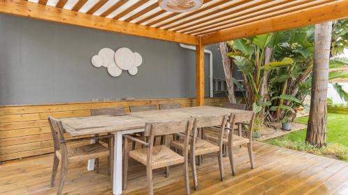 Corroios House | Blue Sky Villa by LovelyStay