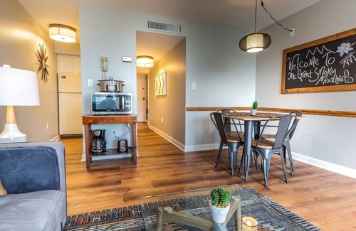 Chalet Village Condo | Blue Smoke Vistas - 2BR Condo for 4 facing park w/pools