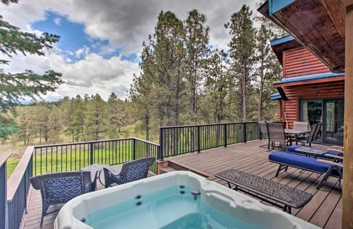 Angel Fire House | Blue Spruce Cabin with Hot Tub and Resort Amenities