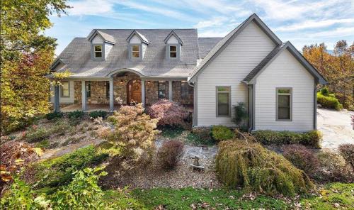 Black Mountain House | Blue Summit